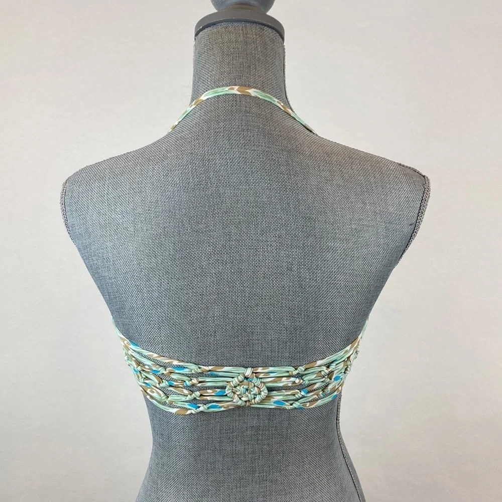 Frankie’s Bikinis Printed Crochet Back Bikini Top Size Large